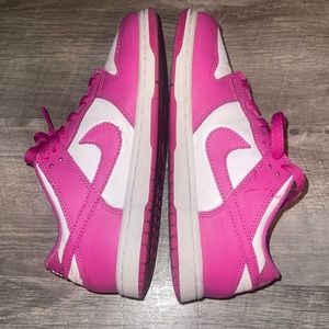 Girls pink Nike dunks sneakers Size 3